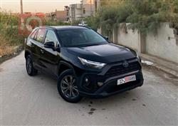 تۆیۆتا ڕاڤ 4